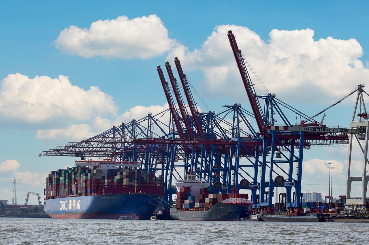 Image of a port and container ships